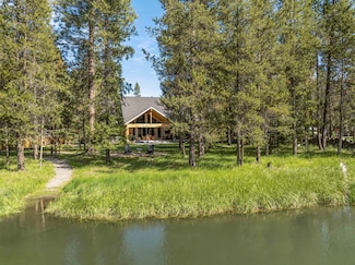 17181 Merganser Dr, Bend, OR 97707