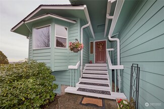 9664 SE Driftwood Dr, Port Orchard, WA 98367