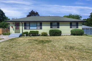 6125 June Ave N, Minneapolis, MN 55429