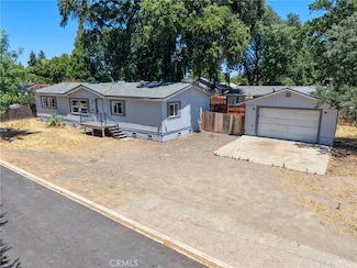 3558 Buckeye St, Clearlake, CA 95422