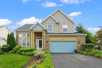 107 W Hampton Ct, Round Lake, IL 60073