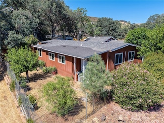 16080 40th Ave, Clearlake, CA 95422