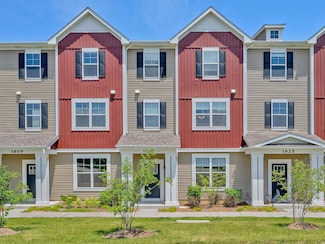 1617 Albany St, Grayslake, IL 60030