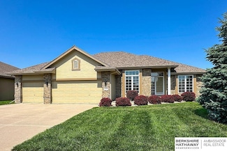17140 Franklin Dr, Omaha, NE 68118