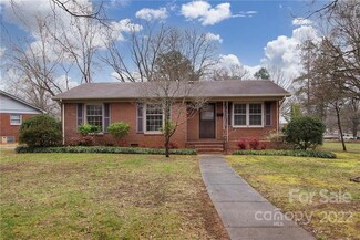 3641 Litchfield Rd, Charlotte, NC 28211