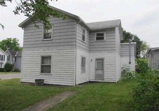 428 S East St, Winchester, IN 47394