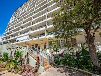 445 Kaiolu St Unit 409, Honolulu, HI 96815