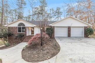 101 Smith St, Wingate, NC 28174