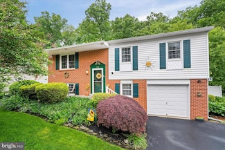 111 Woodshade Dr, Newark, DE 19702