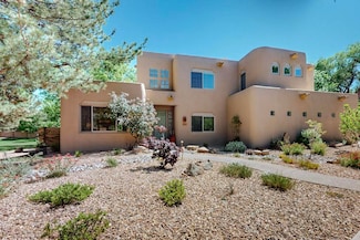 1630 Tierra Del Rio NW, Albuquerque, NM 87107
