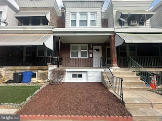 175 Linton St, Philadelphia, PA 19120