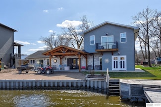 31 Poehling Ln, Fremont, NE 68025