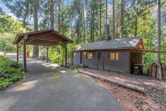 4715 Boston Harbor Rd NE, Olympia, WA 98506