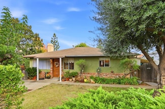 10614 Merriman Rd, Cupertino, CA 95014