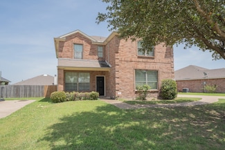 209 S Chestnut St, Forney, TX 75126