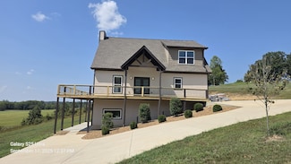 37 Lakeview Dr, Summertown, TN 38483