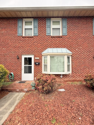 431 W Burwell St, Salem, VA 24153