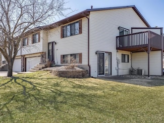 15722 Griffon Ct, Saint Paul, MN 55124