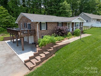343 Fisher Rd, Brevard, NC 28712