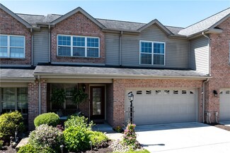 3005 Laura Ln, Lawrence, PA 15055