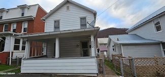 365 Pennsylvania Ave, Renovo, PA 17764