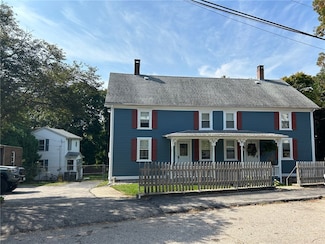 17 Knight St, Coventry, RI 02816