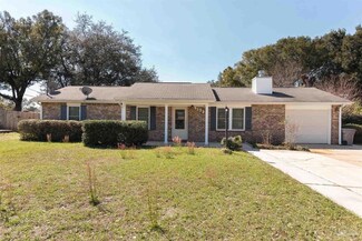 6173 Forest Pines Dr, Pensacola, FL 32526