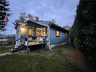 1007 S Center Ave, Somerset, PA 15501