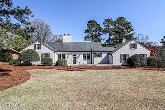 311 E Pineland Dr, Goldsboro, NC 27534