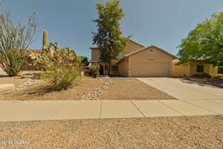 9330 N Broken Lance Dr, Tucson, AZ 85742