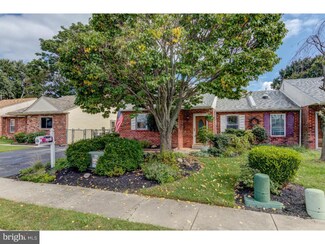 211 Corinthian Ave, Essington, PA 19029