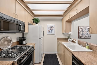 400 Deer Valley Rd Unit 3G, San Rafael, CA 94903