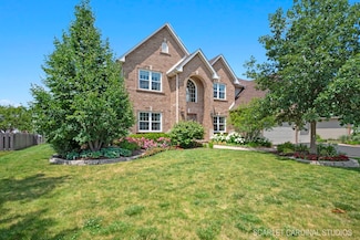 370 Bloomfield Cir E, Oswego, IL 60543
