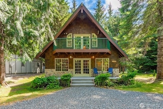 14030 Shuksan Rim Dr, Deming, WA 98244