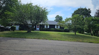 4 Foothills Way, Bloomfield, CT 06002