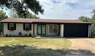 1321 Cypress Trail Ln, Fenton, MO 63026