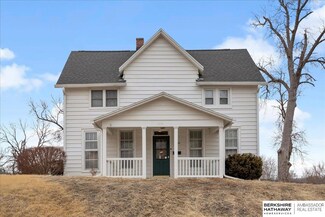 6322 Evans St, Omaha, NE 68104