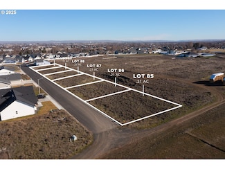 597 SW Desert Sky Dr Unit 85, Hermiston, OR 97838