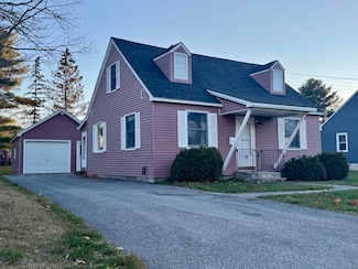 29 Jefferson St, Brewer, ME 04412