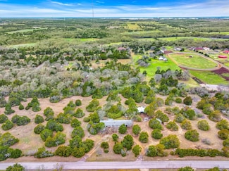 1925 Juniper Ln, Midlothian, TX 76065