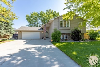 3707 Crater Lake Ave, Billings, MT 59102