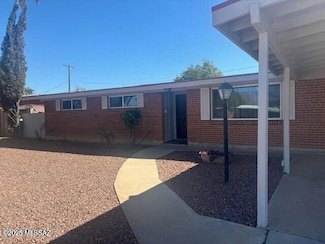 7122 E Eastland St, Tucson, AZ 85710