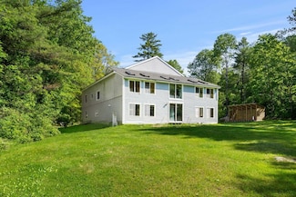 96 Kenney Rd, Loudon, NH 03307