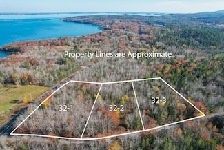 32-1 Seabury Dr, Bar Harbor, ME 04609