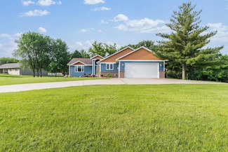 2820 Wilderness Ridge Rd SE, Alexandria, MN 56308