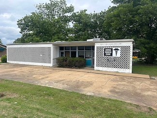 611 S State St, Clarksdale, MS 38614