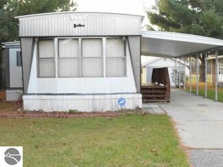 23 Park Dr, Saint Louis, MI 48880