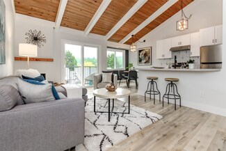 15210 Macadam Rd S Unit D302, Tukwila, WA 98188