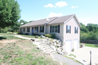 2 Boucher Rd, Belgrade, ME 04917