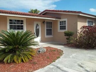 8531 NW 185th St, Hialeah, FL 33015